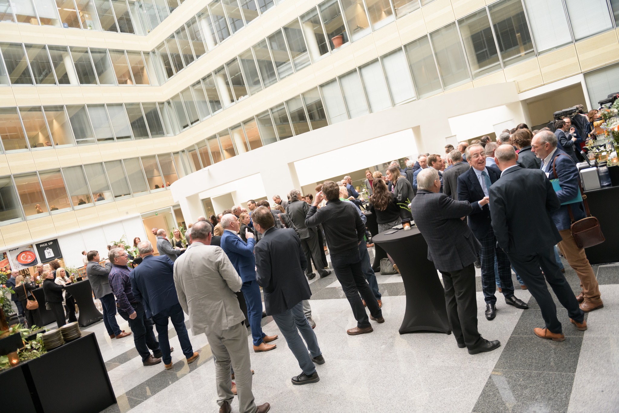 20230124 - FOD Economie, Gebouw City Atrium, Brussel - sfeerreportage tijdens de officiële installatie van de hernieuwde Hoge Raad voor de Zelfstandigen en de KMO